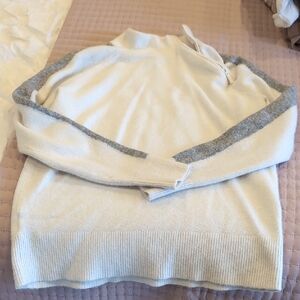Women's White and Gray Sweater